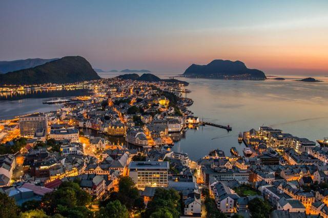 Alesund, Norway - Photo Credit: Ela Yudhanira